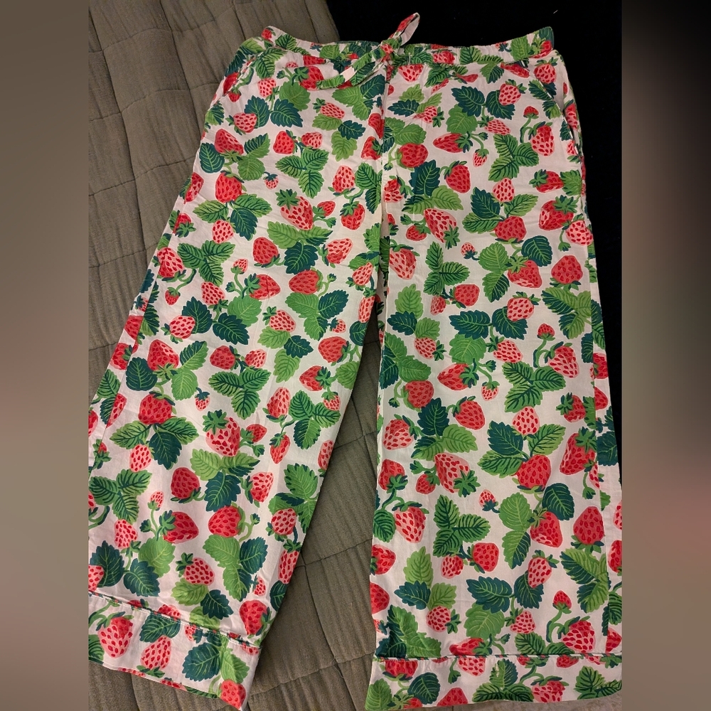 Printfresh Cropped Pajama Pants Strawberry Fields - Size Small
